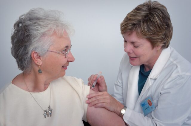 Canada's Healthcare Benefits: A Major Attraction for Immigrant Families 